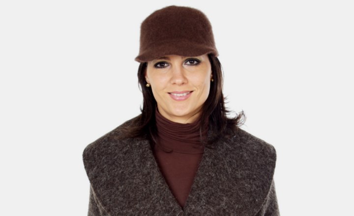 Woman wearing a jersey turtleneck and a winter coat