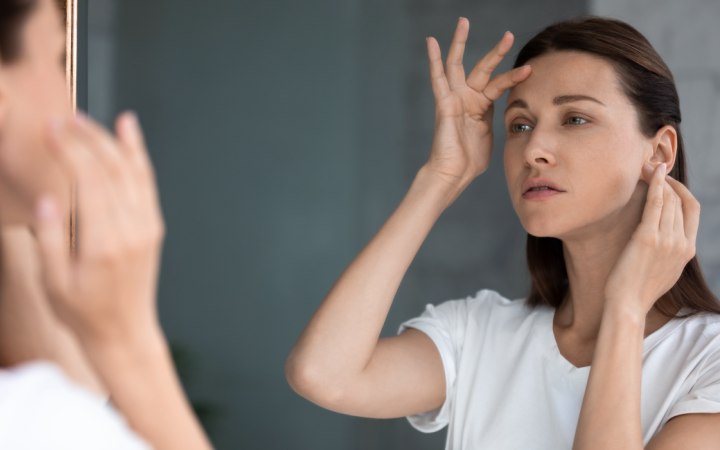 Woman with acne