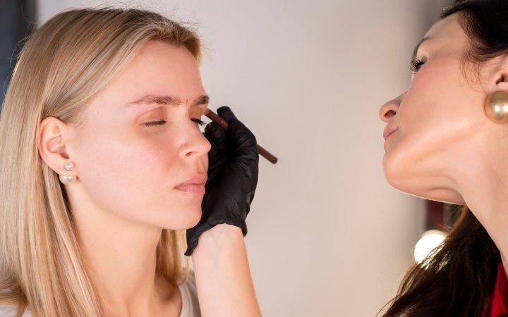 Penciling eyebrows