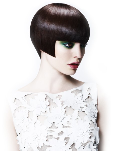 Short hairstyle for a retro look